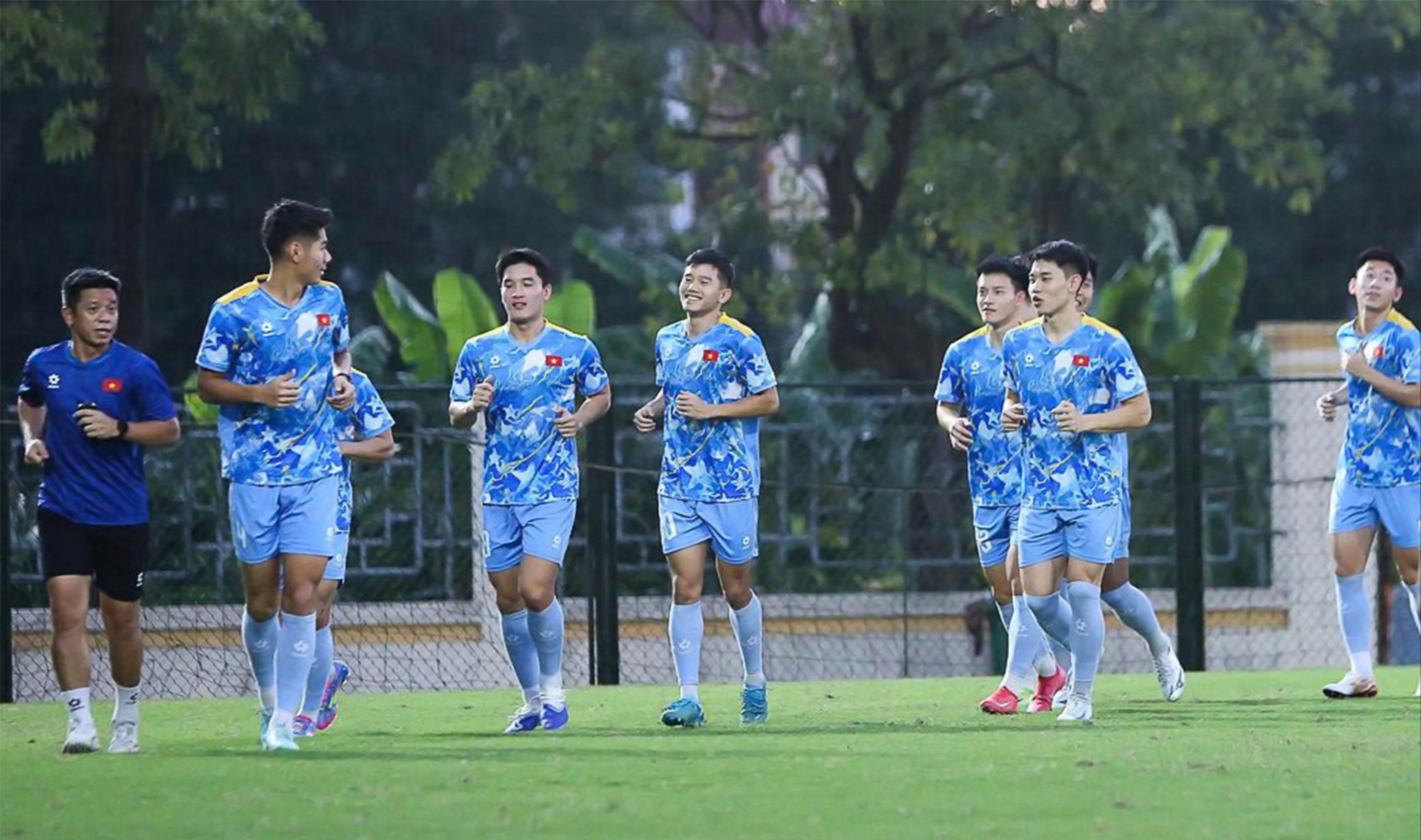 Bước ngoặt đào tạo bóng đá trẻ (*): Giấc mơ vươn tầm đã rất gần - Ảnh 1.