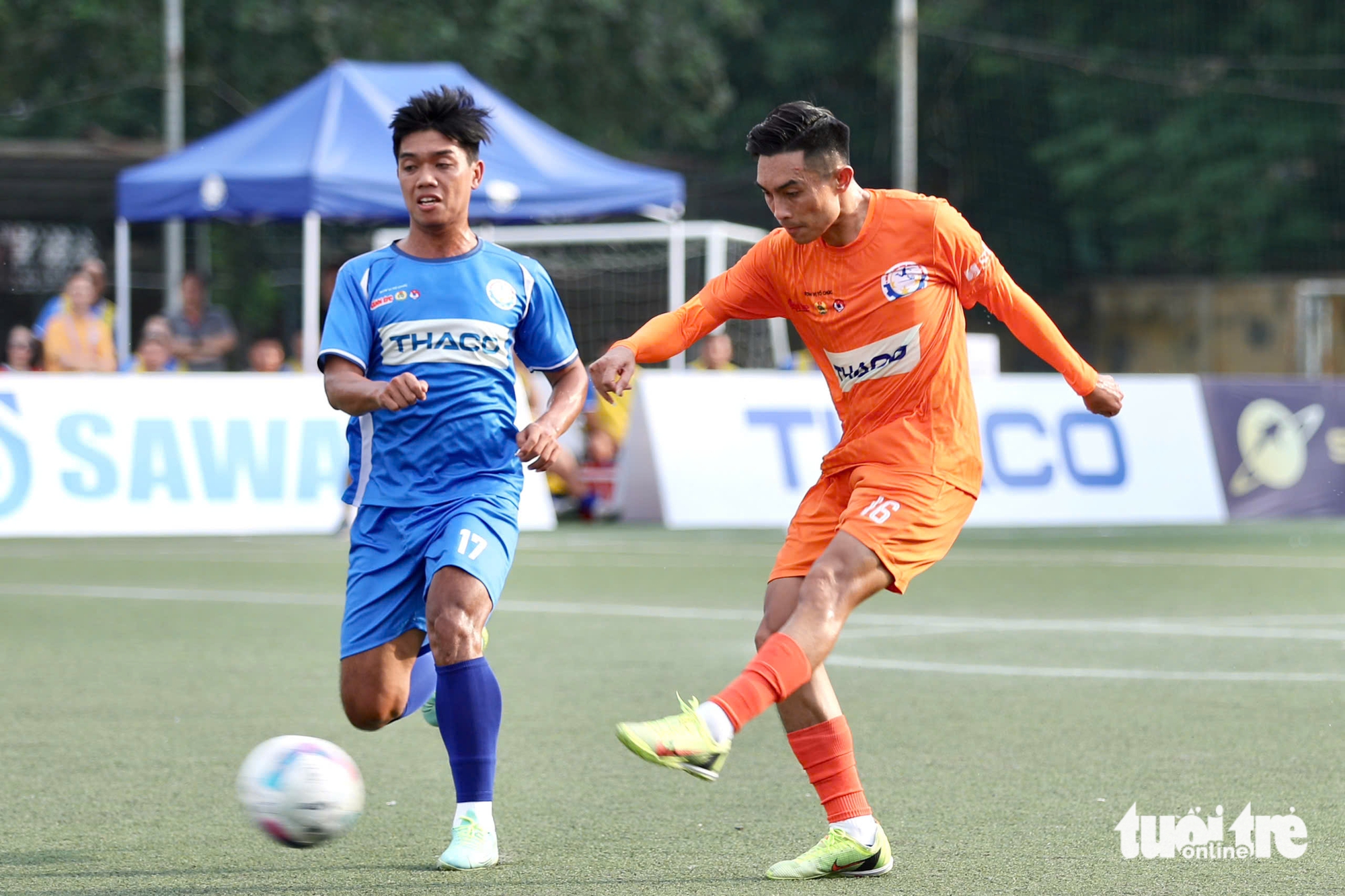 giải bóng đá công nhân - Ảnh 1.