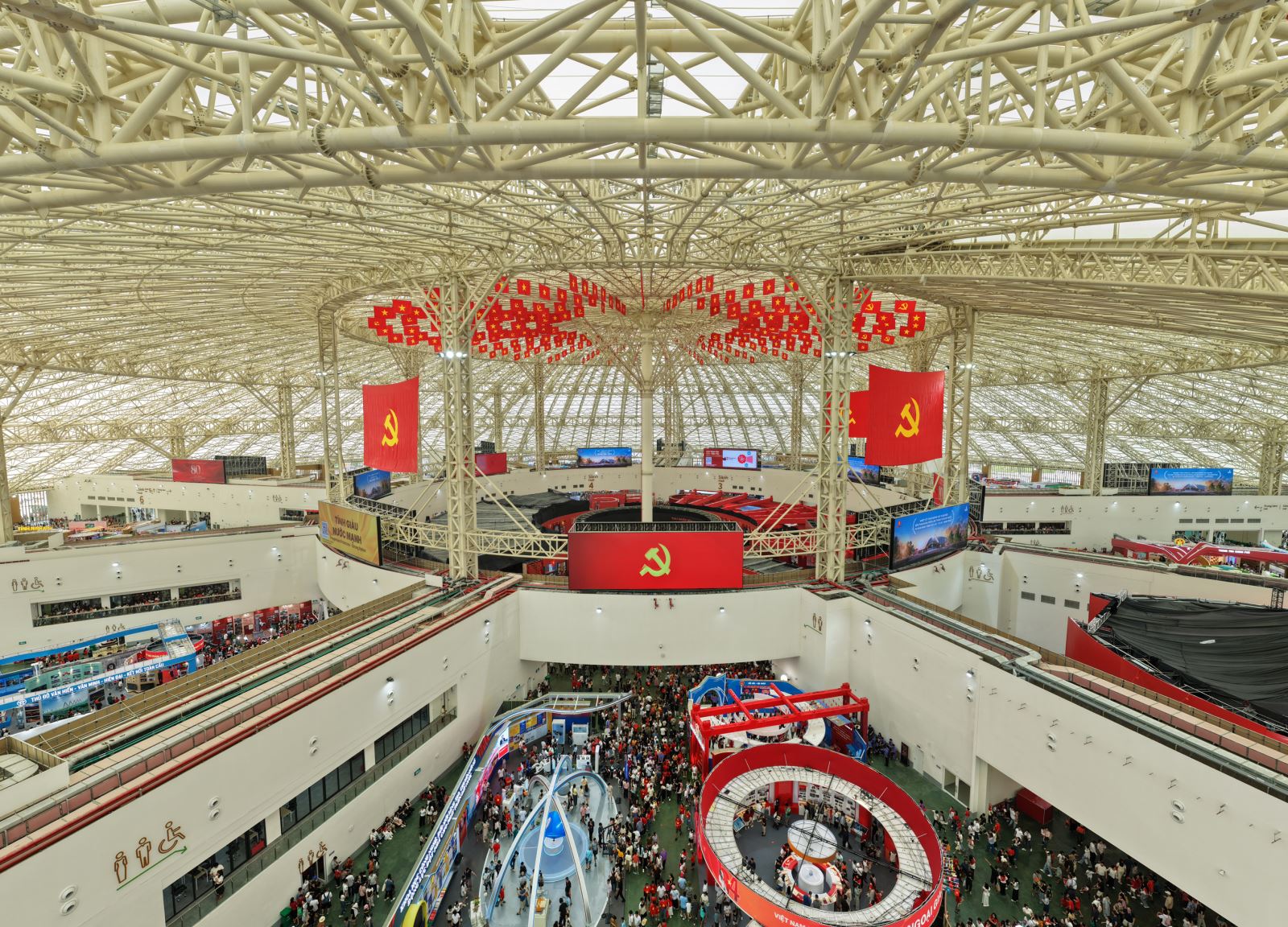 Giải thưởng 'Vì tình yêu Hà Nội' gọi tên Trần Tiến- Ảnh 1.