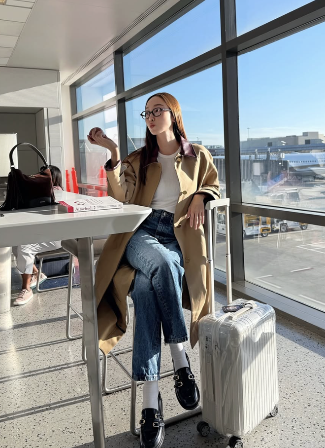 Giày loafer chinh phục mọi xu hướng thời trang mùa thu này- Ảnh 1. Giày loafer chinh phục mọi xu hướng thời trang mùa thu này- Ảnh 1.