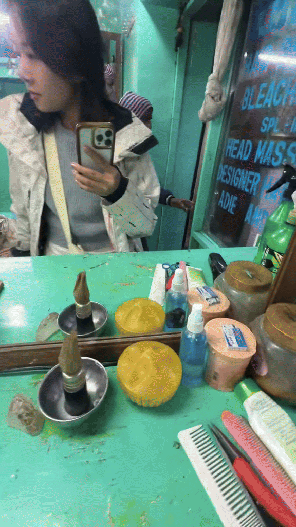 Gội đầu, massage cổ vai gáy ở Ấn Độ giá 45.000 đồng: Ở Việt Nam còn nghe tiếng "bốp, bốp" - Ảnh 1.