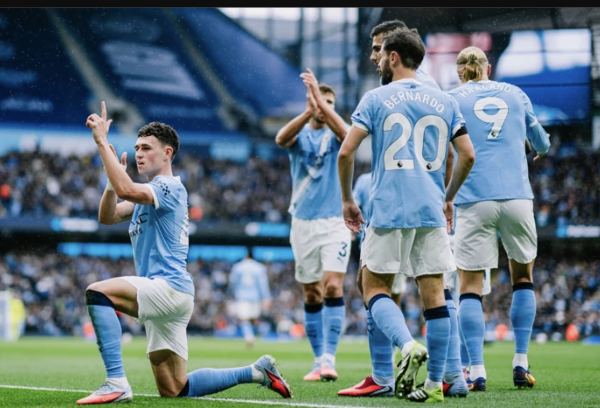 Haaland hủy diệt trận derby Manchester, Amorim khó giữ ghế ở Man United - Ảnh 1. Haaland hủy diệt trận derby Manchester, Amorim khó giữ ghế ở Man United - Ảnh 1.