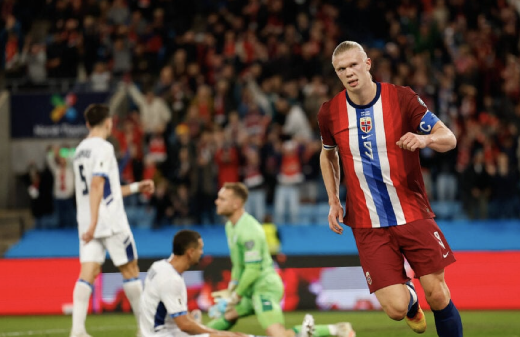 Haaland lập kỷ lục khó tin, Na Uy đại thắng Israel 5-0 vòng loại World Cup - Ảnh 1.