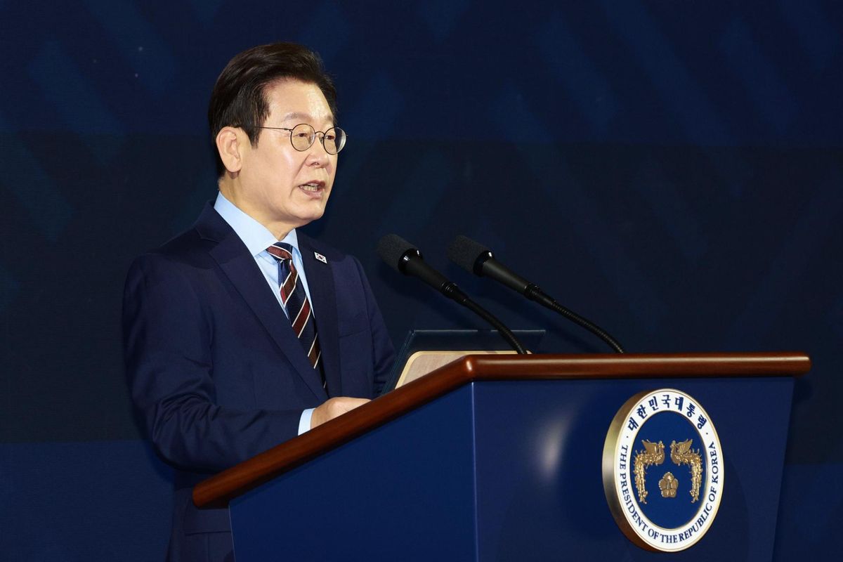 Hàn Quốc lần đầu thừa nhận sai lầm, xin lỗi hàng trăm ngàn trẻ bị đưa ra nước ngoài làm con nuôi 1 Hàn Quốc lần đầu thừa nhận sai lầm, xin lỗi hàng trăm ngàn trẻ bị đưa ra nước ngoài làm con nuôi - Ảnh 1.