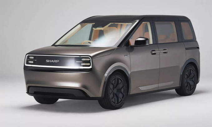 Phiên bản mới của LDK+ trông thực tế hơn, với đèn pha LED toàn chiều rộng. Ảnh: Sharp