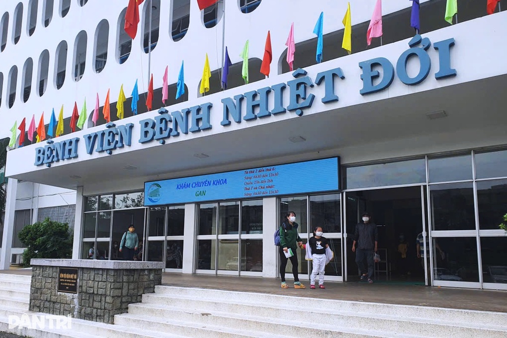 Hàng loạt cơ sở y tế ở TPHCM được đề xuất sáp nhập, giải thể - 1