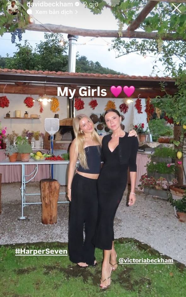 Harper Beckham ngày càng quyến rũ, diện áo cúp ngực khoe nhan sắc và vóc dáng Harper Beckham ngày càng quyến rũ, diện áo cúp ngực khoe nhan sắc và vóc dáng