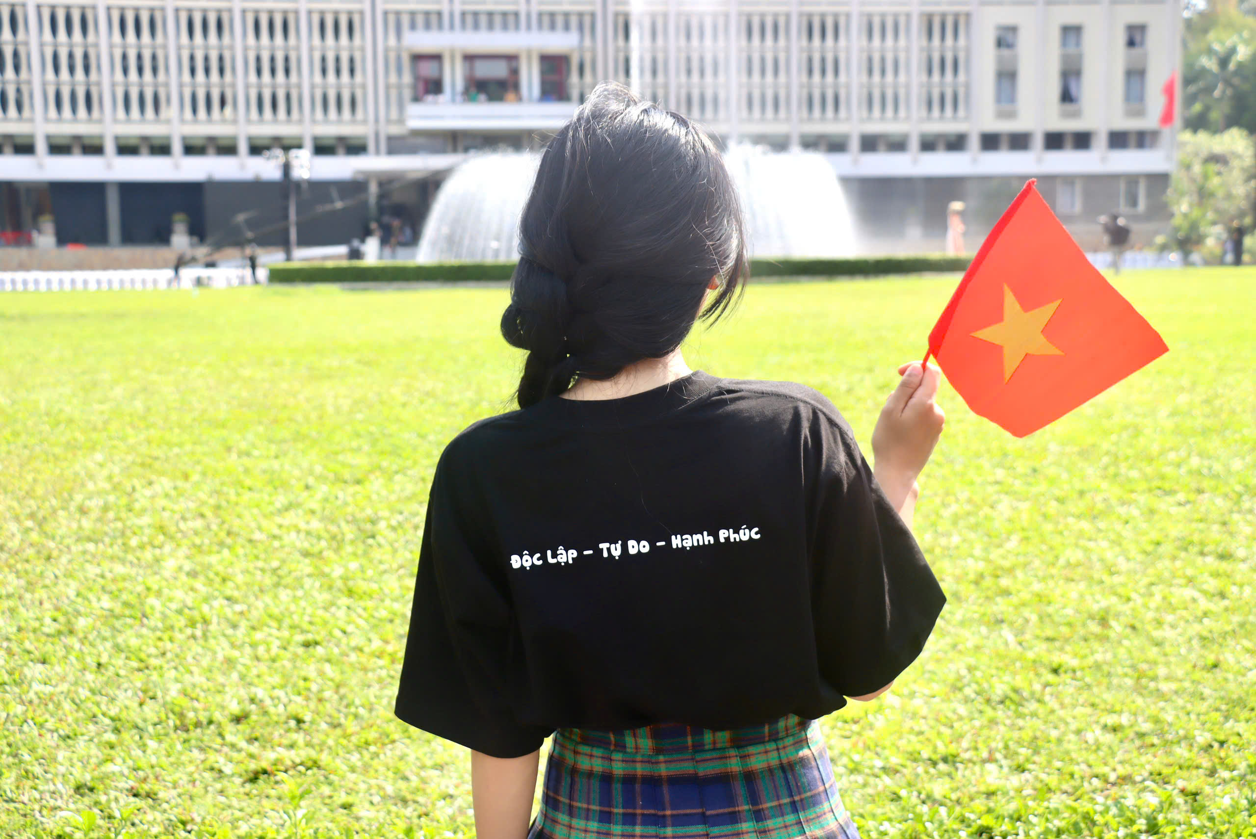 Hẹn nhau 'lên đồ' dự concert quốc gia - Ảnh 1.