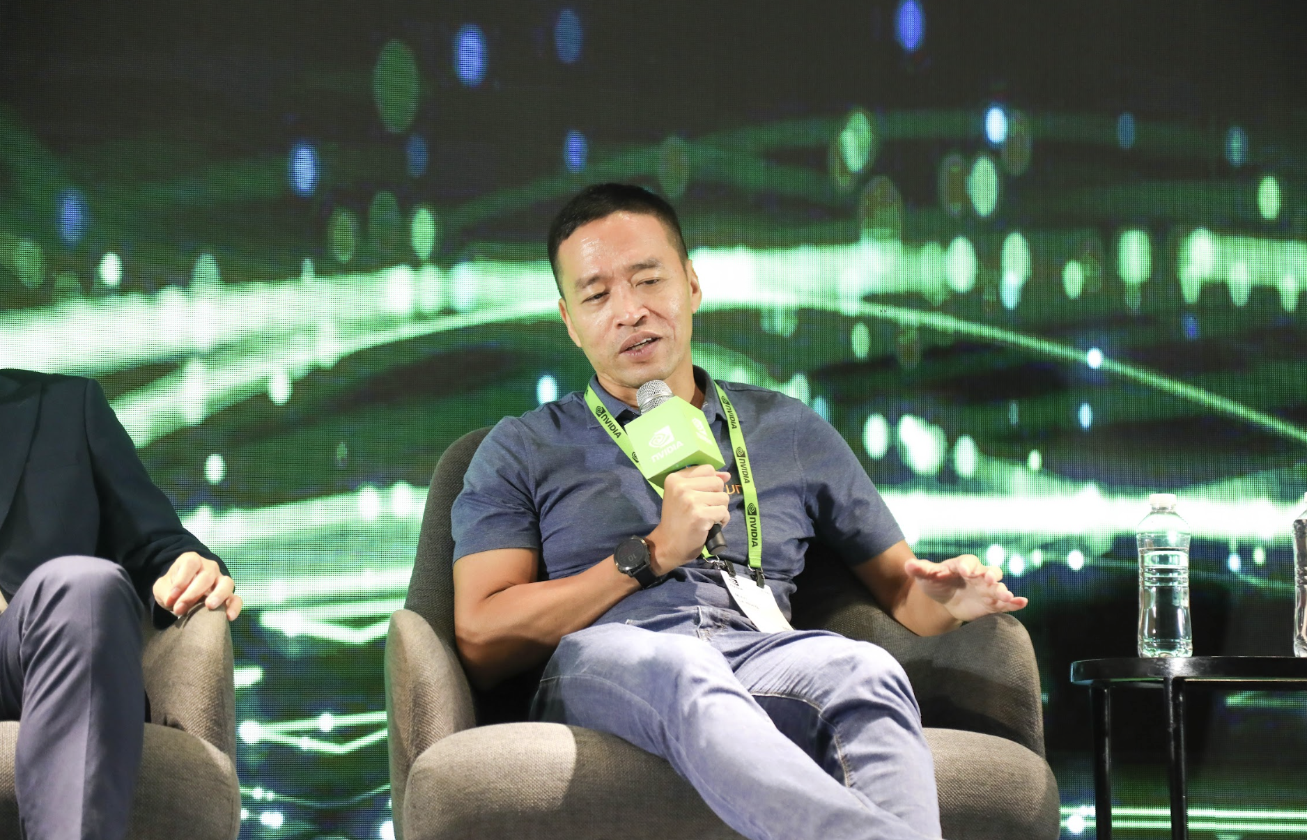 VNG tiên phong xây dựng AI có chủ quyền với mô hình ngôn ngữ lớn Tại Việt Nam - Ảnh 1.