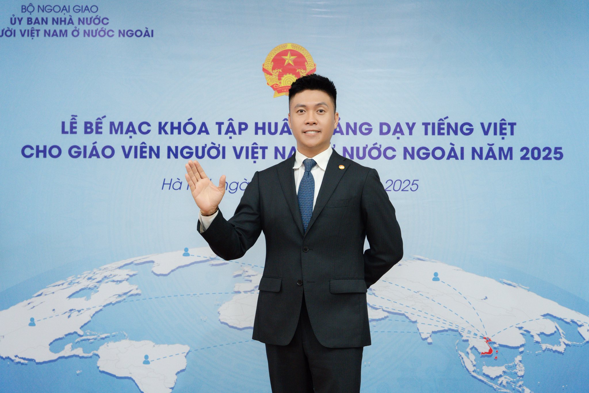 Hiệu trưởng ở Nhật và khát vọng 'Bản đồ số tiếng Việt toàn cầu'- Ảnh 1. Hiệu trưởng ở Nhật và khát vọng 'Bản đồ số tiếng Việt toàn cầu'- Ảnh 1.