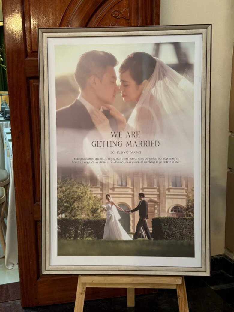 Hình ảnh chồng Đỗ Thị Hà tại lễ ăn hỏi 1 Ảnh cưới của Đỗ Thị Hà và Viết Vương.