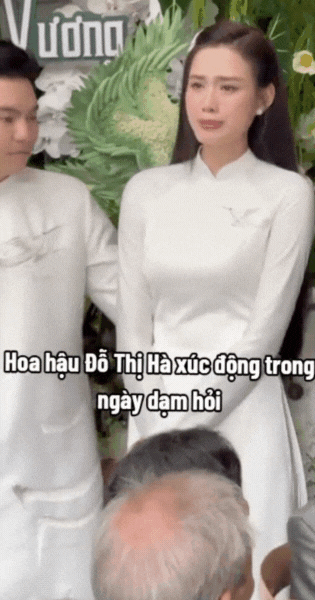 Hoa hậu Đỗ Hà khóc nức nở khi nghe bố chồng chủ tịch nói điều này trong đám cưới- Ảnh 10. Hoa hậu Đỗ Hà khóc nức nở khi nghe bố chồng chủ tịch nói điều này trong đám cưới- Ảnh 10.