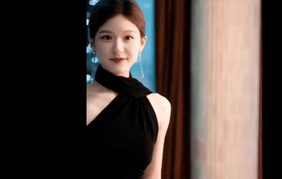 Triệu Lộ Tư gây sốt với tấm lưng cực phẩm: Hóa ra nhờ một câu 