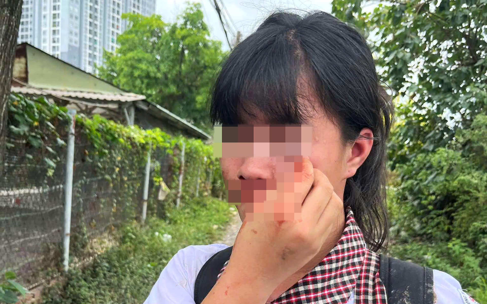 đánh bạn - Ảnh 1.