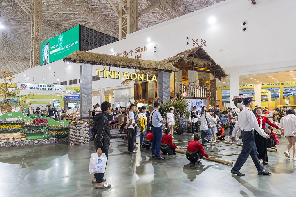 Hội chợ Mùa thu 2025 tại VEC: Hành trình 34 tỉnh, thành kể chuyện qua sản vật vùng miền - 1