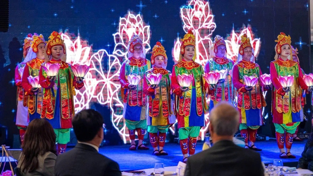 Huế biến di sản thành không gian lễ hội, mở rộng sức hút du lịch - 1