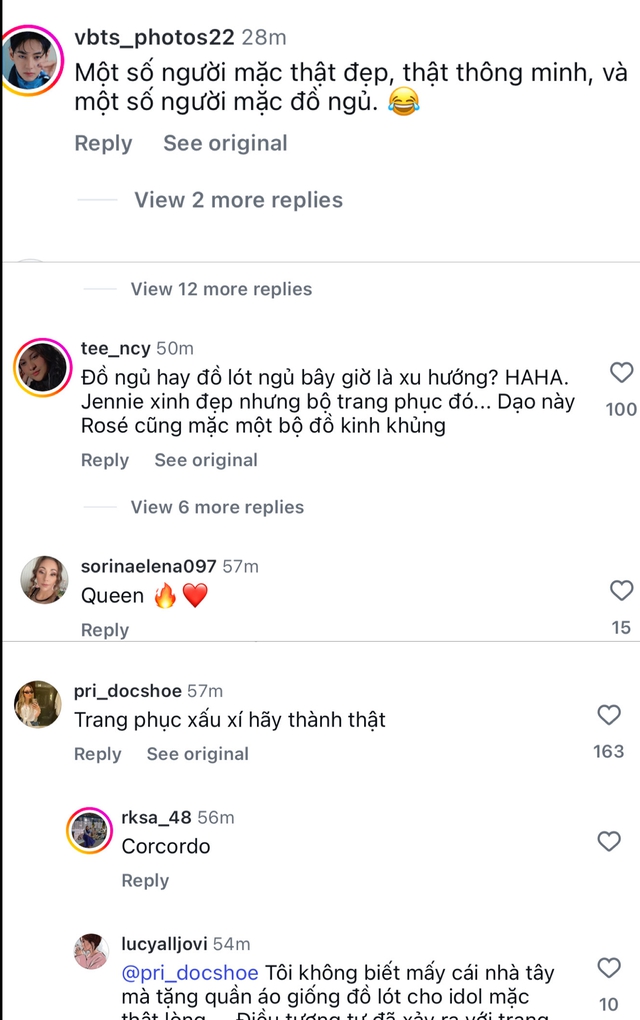 Jennie tới show Chanel muộn, outfit bị phản ứng vì giống Rosé- Ảnh 7.