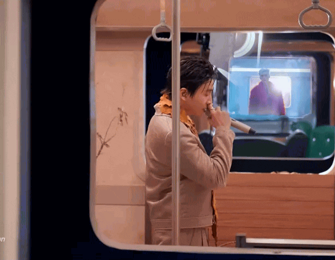 Karik “lụy tình”, kể lý do chia tay người cũ: 54 giây thành hit hot nhất Anh Trai Say Hi!- Ảnh 2.