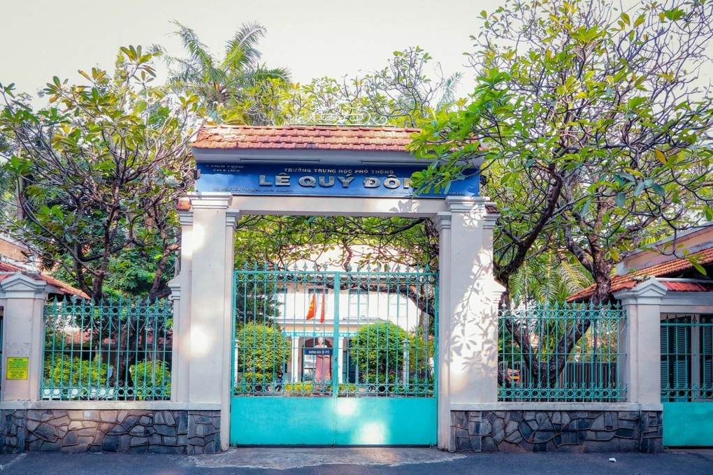 Kêu gọi vận động tài trợ 1,2 tỷ đồng cho năm học, nhà trường nói gì? - 1