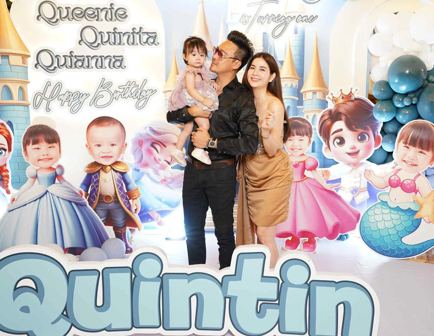 Kha Ly và ông xã rất chăm đưa con gái tham gia sự kiện.