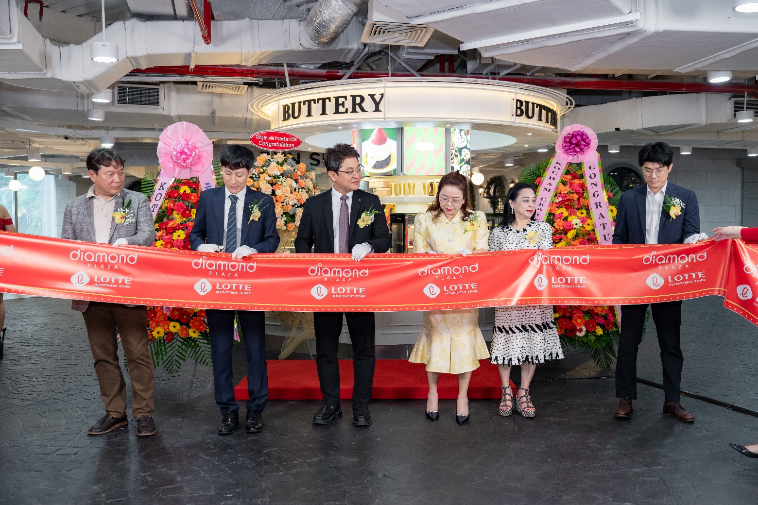 Khám phá địa điểm ăn chơi - mua sắm - check-in ngay giữa trung tâm Sài Gòn- Ảnh 1. Khám phá địa điểm ăn chơi - mua sắm - check-in ngay giữa trung tâm Sài Gòn- Ảnh 1.