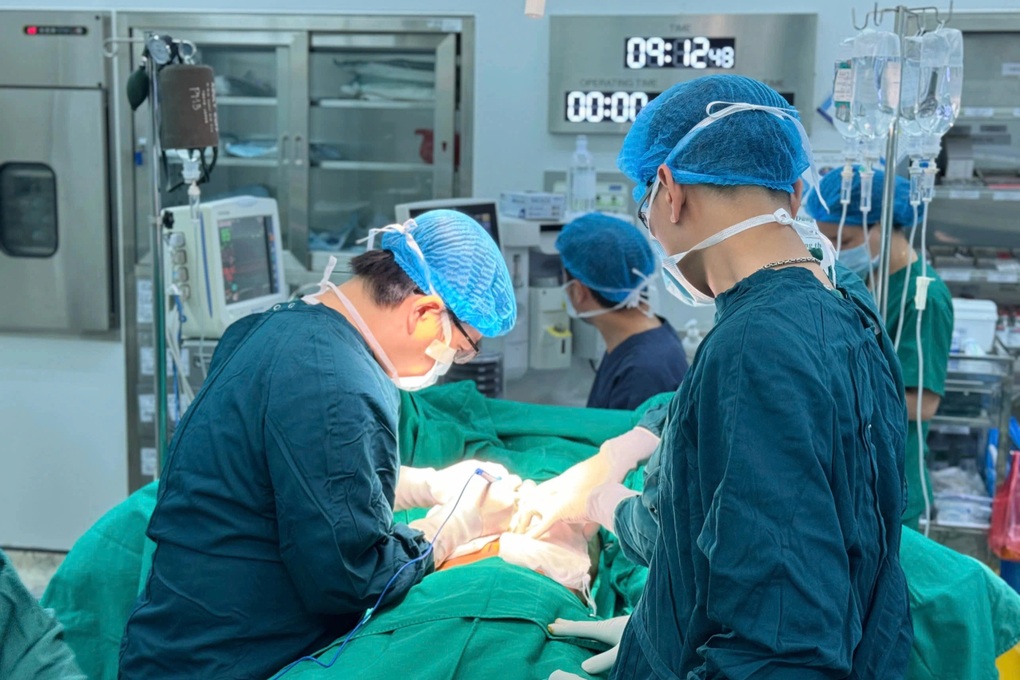 Khối u gan to như quả bóng vì chủ quan với bệnh phổ biến - 1