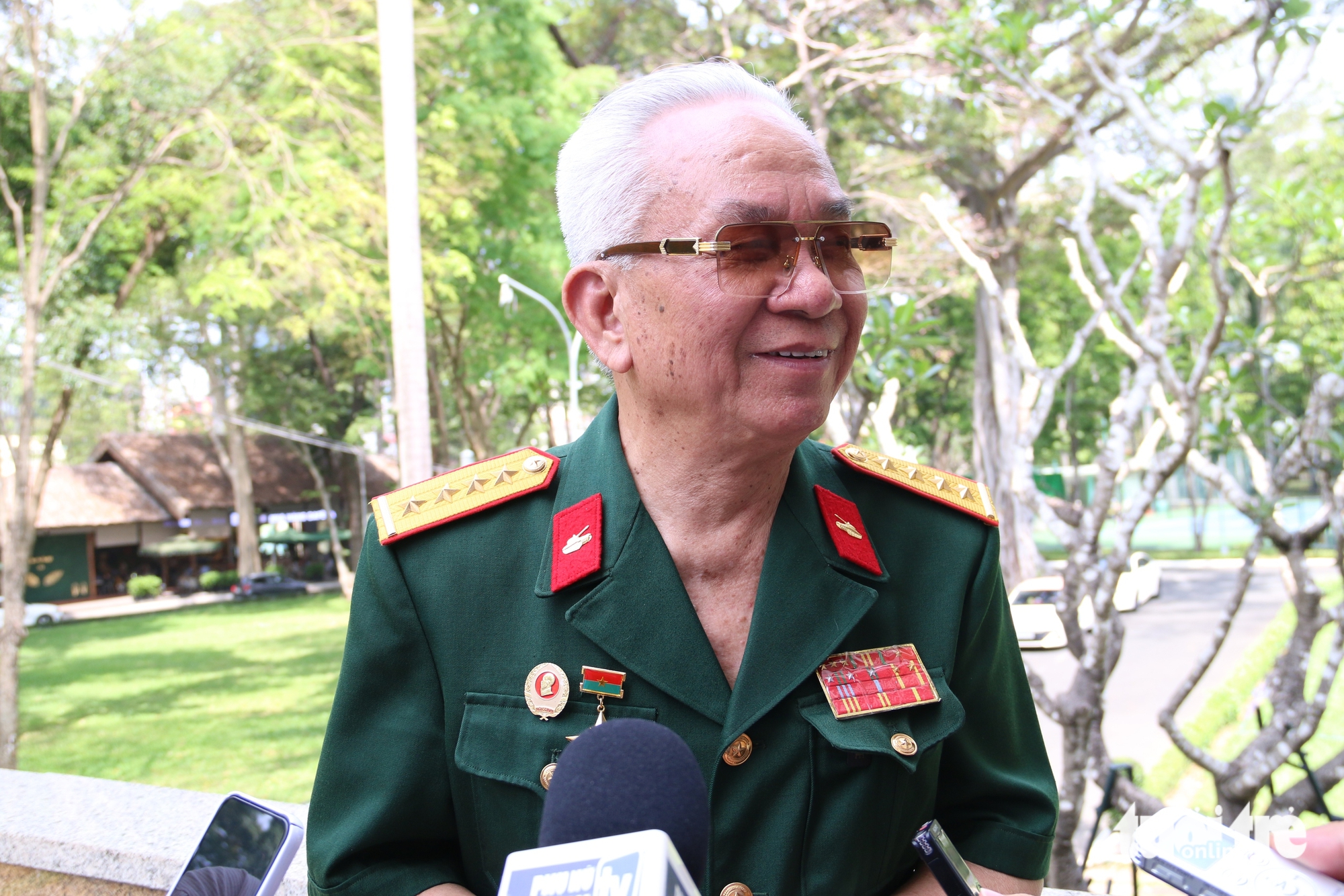 Kíp pháo thủ của chiếc xe tăng 390 huyền thoại về dinh Độc Lập ôn lại thời khắc lịch sử 1 Kíp pháo thủ của chiếc xe tăng 390 huyền thoại về dinh Độc Lập ôn lại thời khắc lịch sử - Ảnh 1.