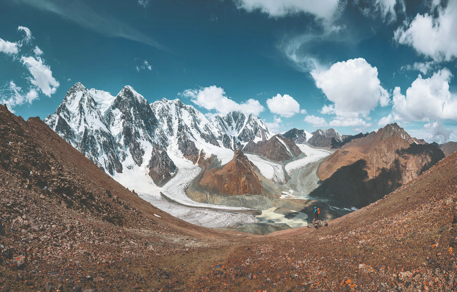 Lạc bước ở Tân Cương: Cảnh đẹp tưởng như photoshop, dân mê xê dịch phát sốt 1 Lạc bước ở Tân Cương: Cảnh đẹp tưởng như photoshop, dân mê xê dịch phát sốt - 1