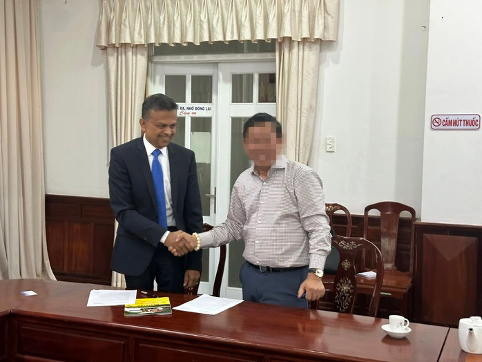 Làm rõ vụ CEO nước ngoài lừa đảo 1 Làm rõ vụ CEO nước ngoài lừa đảo - Ảnh 1.