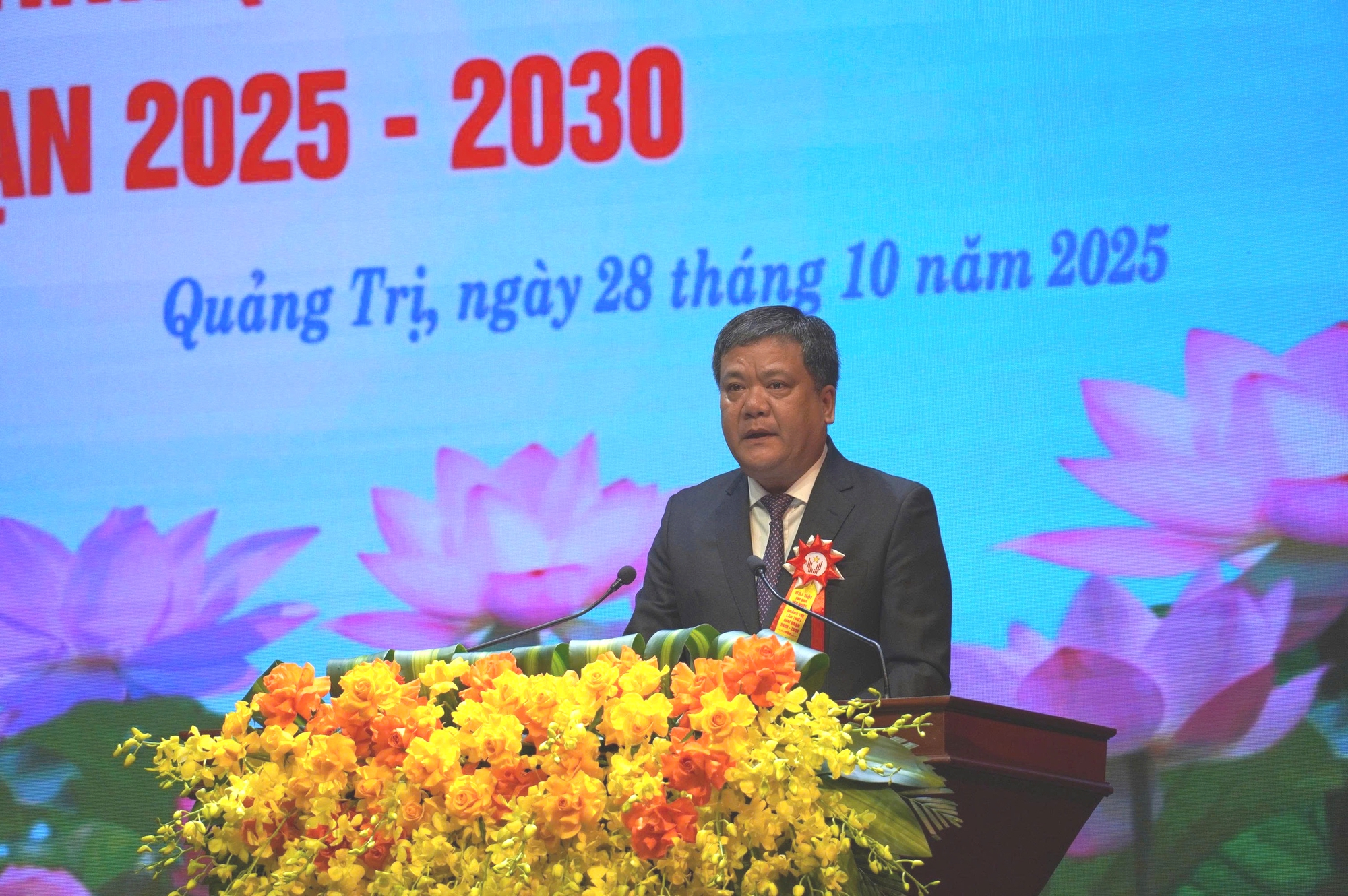 Lan tỏa tinh thần thi đua yêu nước trên quê hương Quảng Trị 2 Quảng Trị biểu dương 475 tập thể, cá nhân điển hình thi đua yêu nước - Ảnh 2.