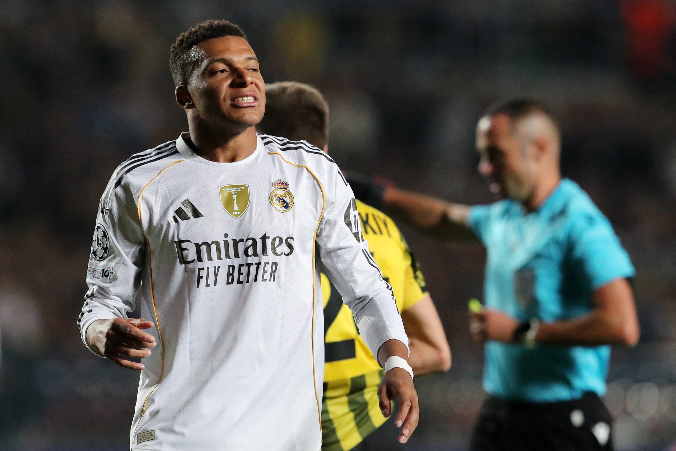 Lập hattrick, Mbappe vẫn chưa hài lòng về bản thân - Ảnh 1.