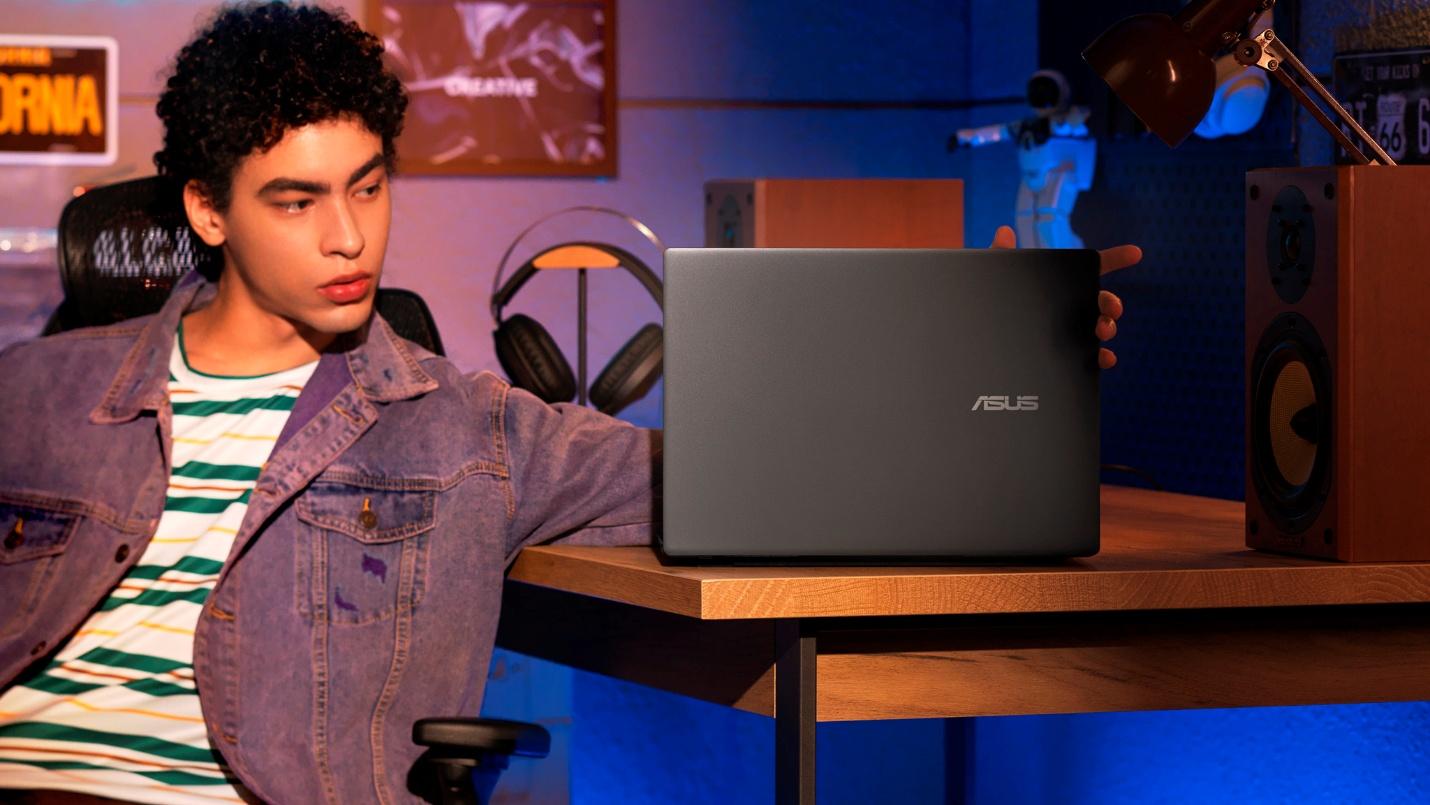 ASUS Gaming V16: Laptop gaming mỏng nhẹ vừa học vừa chơi cho mùa Back to School- Ảnh 1. ASUS Gaming V16: Laptop gaming mỏng nhẹ vừa học vừa chơi cho mùa Back to School- Ảnh 1.