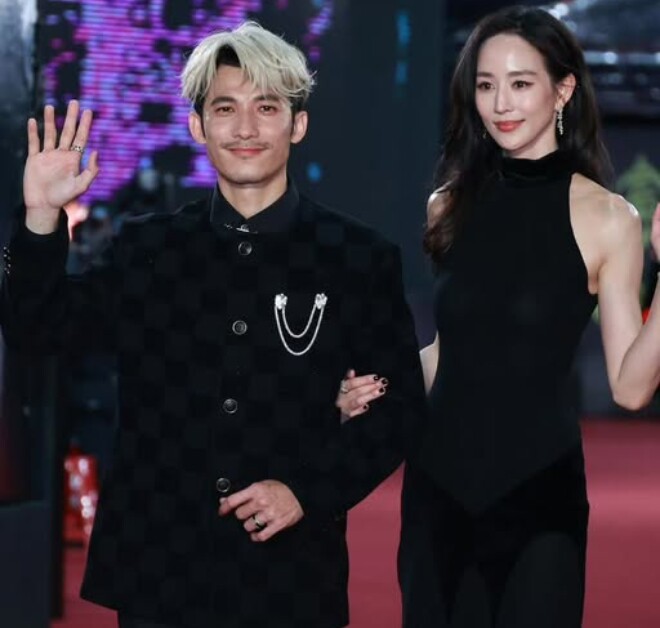 Liên Bỉnh Phát và Trương Quân Ninh tới dự lễ trao giải Kim Chung lần thứ 60.