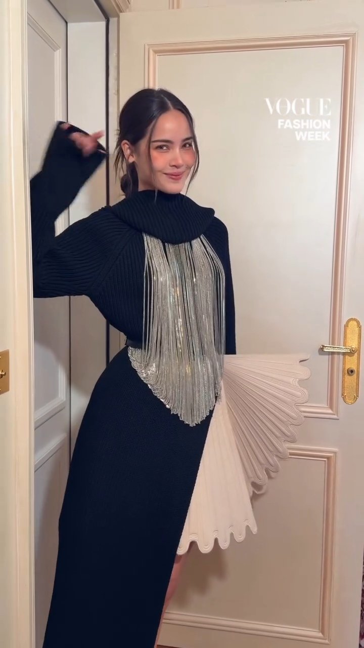 Lisa hôm nay là “búp bê sống”, cùng dàn sao khủng đổ bộ show Louis Vuitton- Ảnh 1.