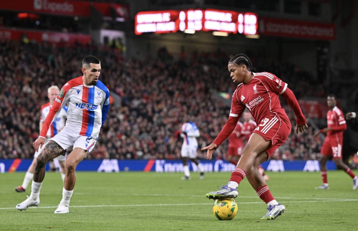 Liverpool thua tan tác Crystal Palace vòng 1/8 League Cup - Ảnh 1.