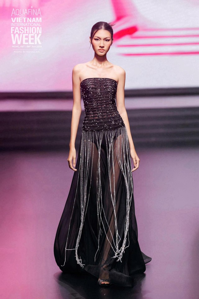 Lộ diện top 3 chung cuộc Vietnam's Next Top Model 2025?- Ảnh 7. Lộ diện top 3 chung cuộc Vietnam's Next Top Model 2025?- Ảnh 7.