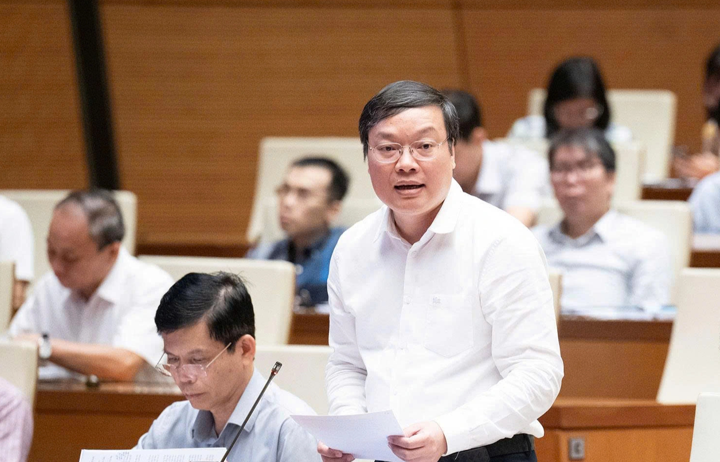 Lo 'lạm dụng' khi viên chức được ký thêm hợp đồng, điều hành doanh nghiệp bên ngoài- Ảnh 3.