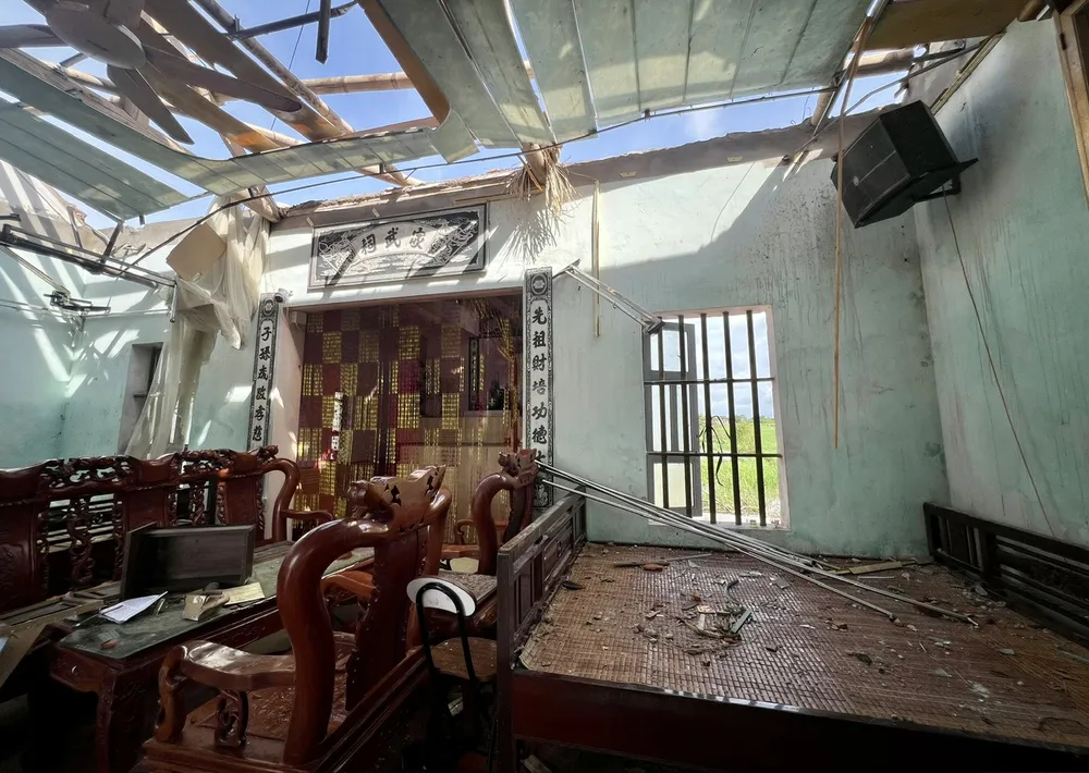 cơn lốc xoáy 1.jpg