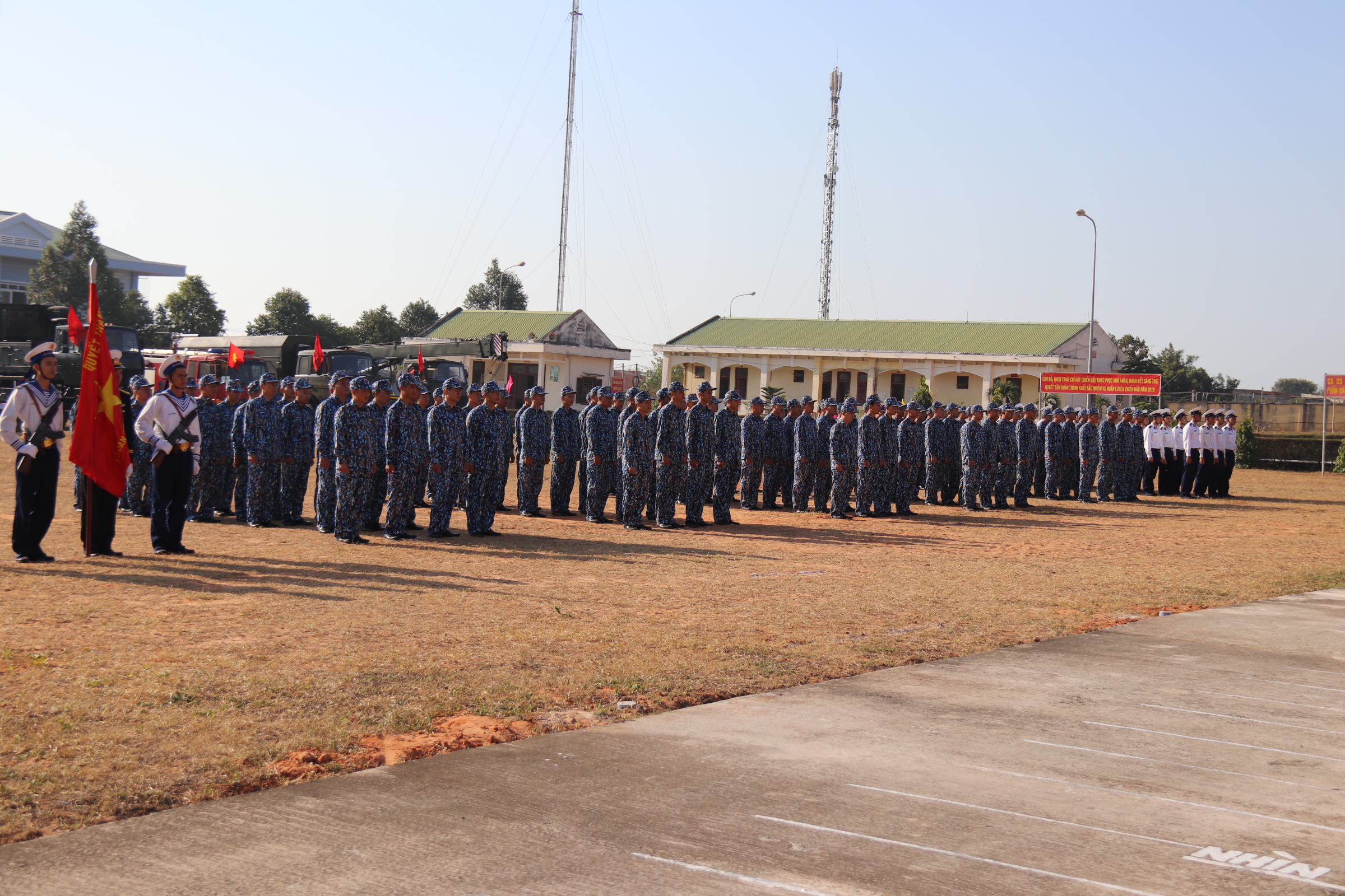 Lữ đoàn 681 Hải quân luôn sẵn sàng bảo vệ vững chắc chủ quyền biển đảo 2 Lữ đoàn 681 Hải quân: Huấn luyện giỏi để giữ vững chủ quyền biển đảo Tổ quốc - Ảnh 2.