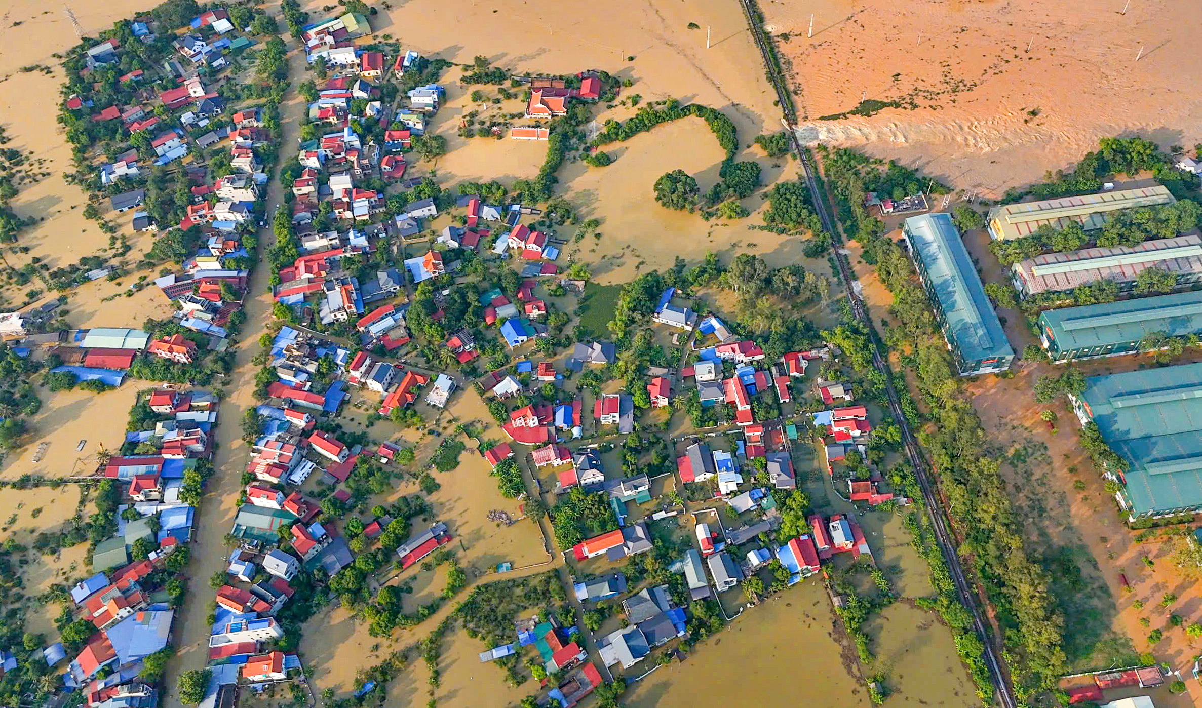 Cập nhật tình hình lũ tại Hà Nội, Thái Nguyên, Lạng Sơn, Bắc Ninh - Ảnh 1. Cập nhật tình hình lũ tại Hà Nội, Thái Nguyên, Lạng Sơn, Bắc Ninh - Ảnh 1.