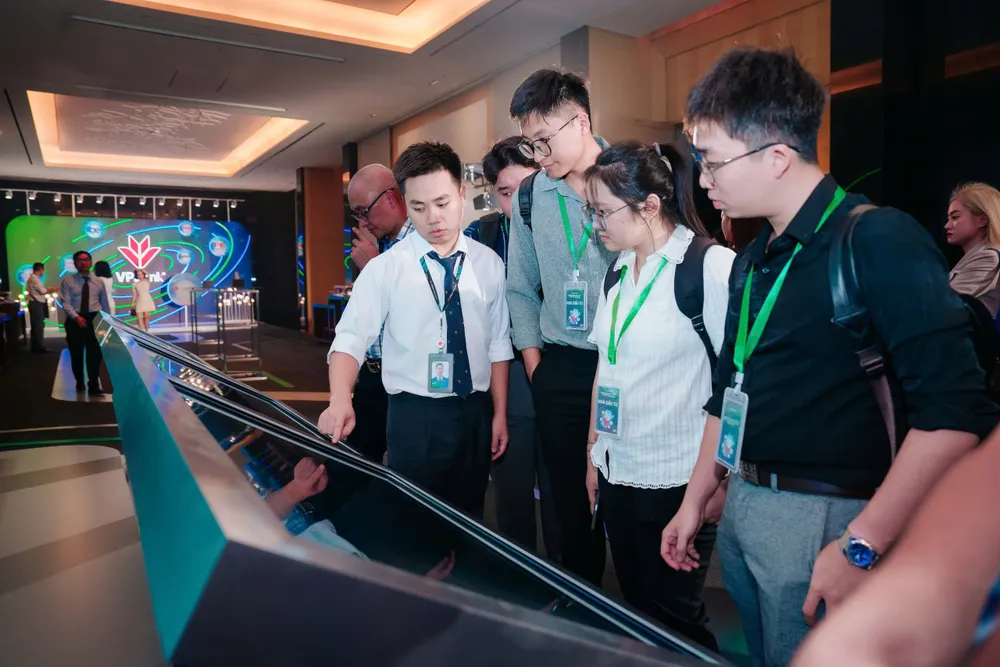 Lý do thị trường chứng khoán Việt Nam chứng kiến nhiều đợt chào bán cổ phiếu khủng