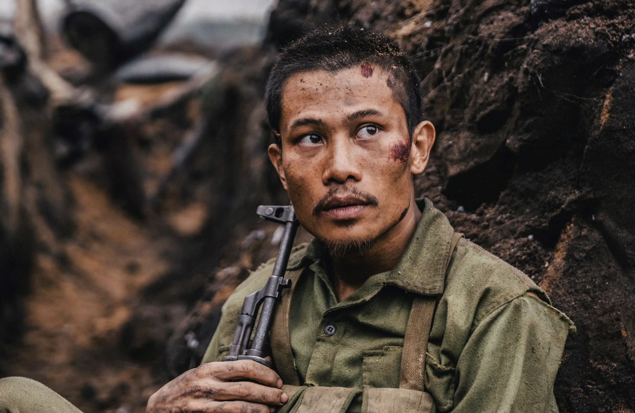 Lý do khiến nhà sản xuất 'Mưa đỏ' lên tiếng cảnh báo- Ảnh 1. Lý do khiến nhà sản xuất 'Mưa đỏ' lên tiếng cảnh báo- Ảnh 1.