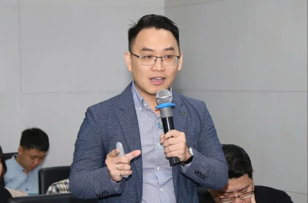 Ths Mai Hoàng Phước xây lấn nhà sang đất người khác