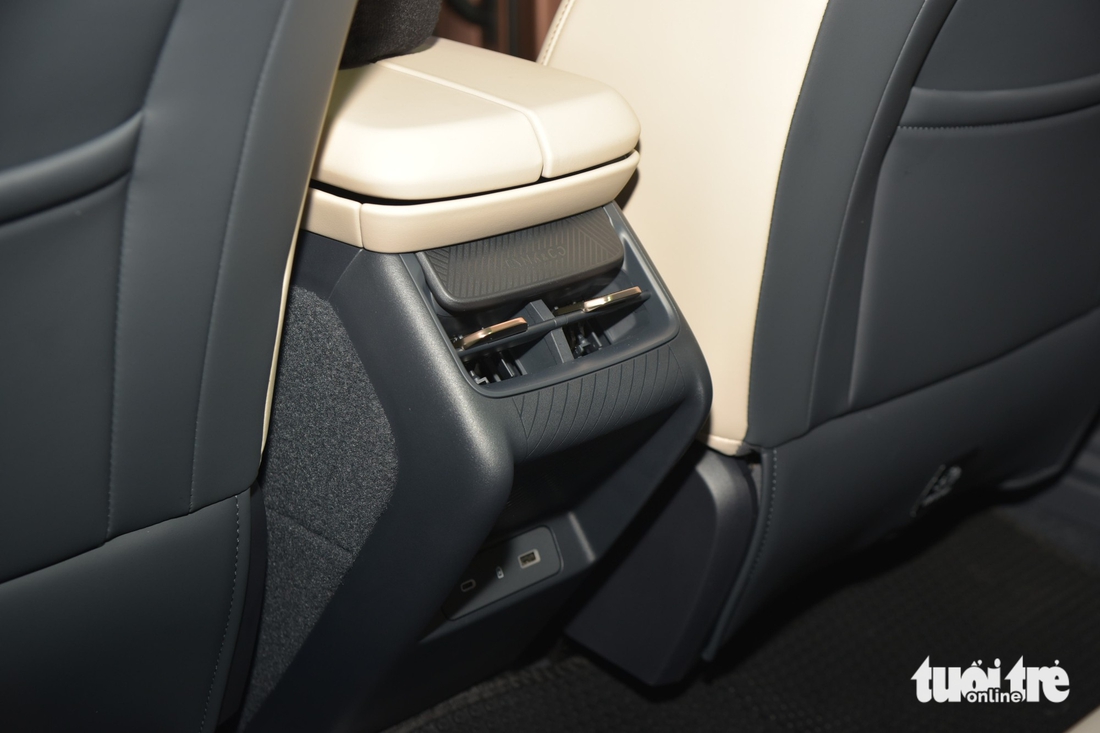 Lynk & Co 08 - Ảnh 9.