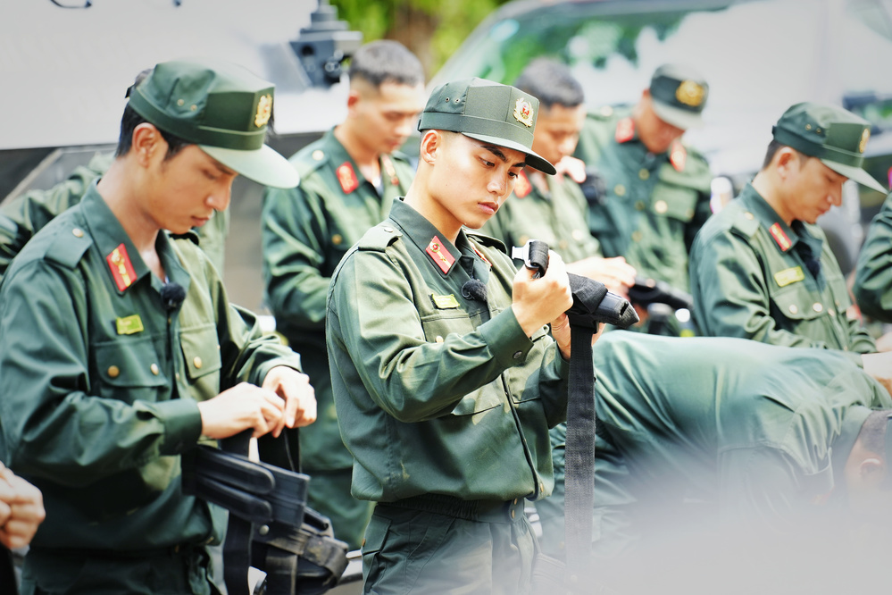  - Tin sao Viet - Tin tuc sao Viet - Scandal sao Viet - Tin tuc cua Sao - Tin cua Sao