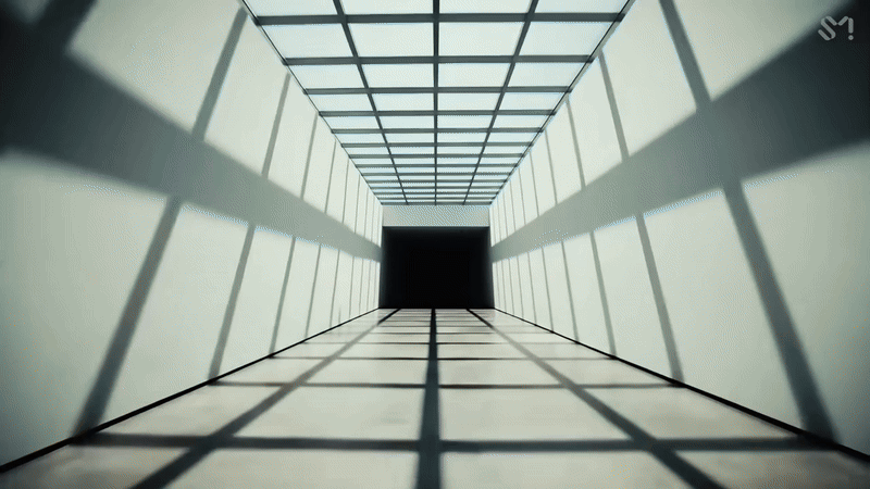 MV thảm họa của tứ đại mỹ nhân: 100% AI vô tri đến ngớ ngẩn, nhạc 1 đường nội dung 1 nẻo- Ảnh 2.