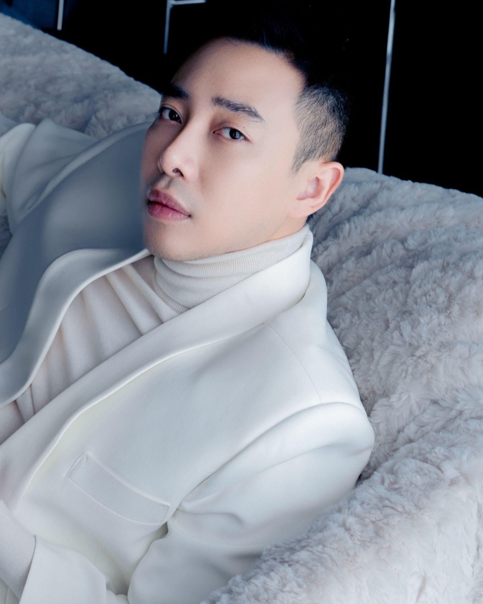 Mai KinZhang - Người đứng sau diện mạo mới của stylist Hoàng Ku sau chuyến đi Thượng Hải - Ảnh 1. Mai KinZhang - Người đứng sau diện mạo mới của stylist Hoàng Ku sau chuyến đi Thượng Hải - Ảnh 1.