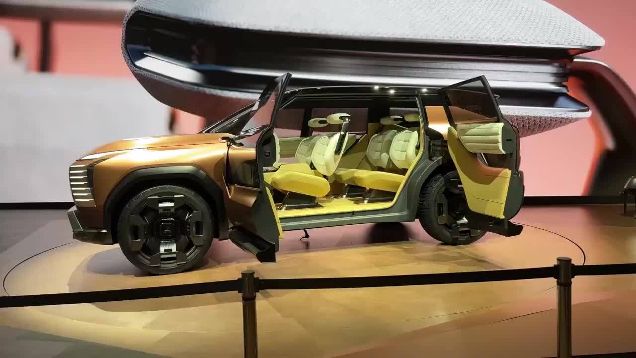 Mitsubishi Elevance concept - tiền thân SUV hybrid đi phượt