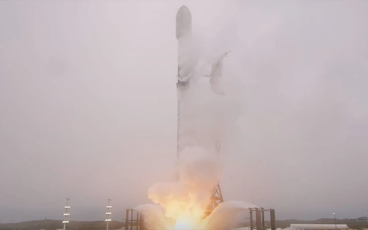 SpaceX tung kế hoạch rút gọn, quyết đưa người trở lại Mặt trăng trước Trung Quốc - Ảnh 3.