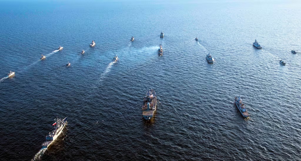 Khủng hoảng drone ở châu Âu: NATO ráo riết phòng thủ, Nga dọa đáp trả- Ảnh 1.